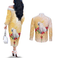 New Zealand Aotearoa Cockatoo Couples Matching Off The Shoulder Long Sleeve Dress and Long Sleeve Button Shirt Maori Pattern With Pohutukawa Flowers LT05 - Polynesian Pride
