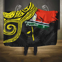 Vanuatu Penama Day Hooded Blanket Grunge Flag Style - Polynesian Pride