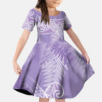 Aotearoa Maori Koru Curves Family Matching Off Shoulder Maxi Dress and Hawaiian Shirt Silver Ferns - Amethyst LT7 Daughter's Dress Purple - Polynesian Pride