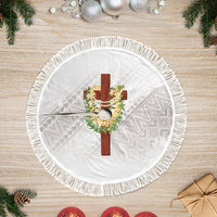 Hawaii Ka Pule a ka Haku Memorial Tree Skirt Flower Lei Cross - Ivory White