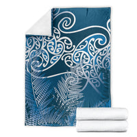 Aotearoa Maori Koru Curves Blanket Silver Ferns - Navy Blue