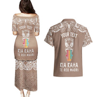 Personalised Kia Kaha Te Reo Maori Couples Matching Puletasi Dress and Hawaiian Shirt Hei Tiki Mix Koru - Brown LT7 - Polynesian Pride