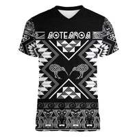 Personalised Taniko Motifs Aotearoa Women V-Neck T-Shirt Waitangi Kowhaiwhai Kiwi - Monochrome LT7 Female Grey - Polynesian Pride
