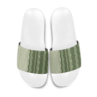 Vintage Sage Green Hawaiian Traditional Kapa Mix Flowers Lei Slide Sandals