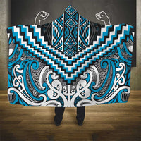 Maori Tukutuku Taniko Motifs Hooded Blanket Turquoise Poutama Mix Kowhaiwhai