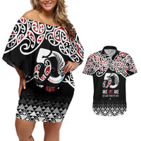 Kia Kaha Te Reo Maori Couples Matching Off Shoulder Short Dress and Hawaiian Shirt 50 Years Mo Ake Tonu Te Reo - Polynesian Pride