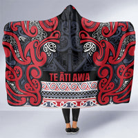 Aotearoa Iwi Te ati Awa Hooded Blanket Maori Wharenui House Tribal Pattern LT9 One Size Bright Red - Polynesian Pride