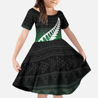 Green Silver Fern Spirit Taniko Tukutuku Personalised Family Matching Short Sleeve Bodycon Dress and Hawaiian Shirt LT9 Daughter's Dress Green - Polynesian Pride