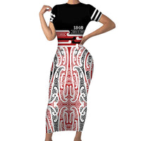 Personalised Toitu Te Tiriti Aotearoa 1840 Short Sleeve Bodycon Dress Red Kowhaiwhai Puhoro - Polynesian Pride