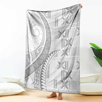 Niue White Sunday Blanket Niuean Lotu Tamaiti Hiapo Pattern - Polynesian Pride