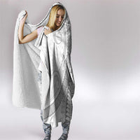 Tokelau White Sunday Hooded Blanket Lotu Tamaiti Ngatu Tokelau Feletoa Manulua - Polynesian Pride