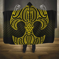 Mahi-dawg Maori Ta Moko Poutama Art Hooded Blanket