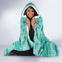 Hawaiian Hibiscus Honu Hooded Blanket Turquoise Mele Kalikimaka Palaka Spirit - Polynesian Pride