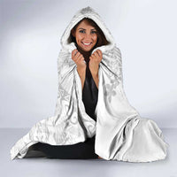 American Samoa Lotu Tamaiti Hooded Blanket White Sunday Plumeria White Vibe LT9 - Polynesian Pride