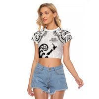 Kia Haka Maori language Raglan Cropped T Shirt Te Reo Maori Inspired Art