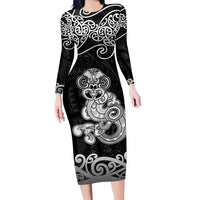 Te Reo Maori Tiki Inspired Art Family Matching Long Sleeve Bodycon Dress and Hawaiian Shirt LT9 Mom's Dress Black - Polynesian Pride