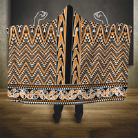 New Zealand Maori Niho Taniwha Hooded Blanket Karaka Mangopare and Puhoro Pattern