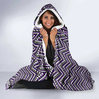New Zealand Maori Niho Taniwha Hooded Blanket Waiporopo Mangopare and Puhoro Pattern