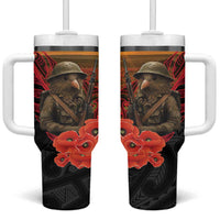Maori Kiwi Soldier Fern Tattoo ANZAC Day Tumbler With Handle Lest We Forget