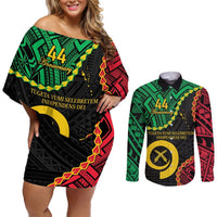 Personalised Vanuatu 44th Anniversary Couples Matching Off Shoulder Short Dress and Long Sleeve Button Shirt Tugeta Yumi Selebretem Indipendens Dei LT9 Black - Polynesian Pride
