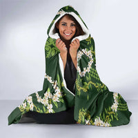 Mokihana Maile and Ilima Leis Hooded Blanket Omaʻomaʻo Hawaiian Tapa Quilt Pattern - Polynesian Pride