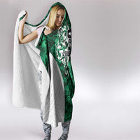 Queensland Maori Kiwi Personalised Hooded Blanket Kikirangi Papua Shell Maori Tribal Tattoo