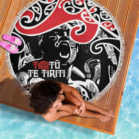 Aotearoa Toitu Te Tiriti Beach Blanket New Zealand Stand Together Stand Stronger