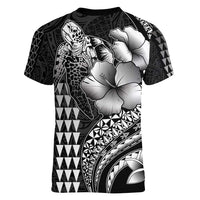 Hawaiian Sea Turtle Women V-Neck T-Shirt Black Hibiscus Flowers and Kakau Pattern