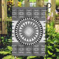 All White Tonga Malo e lelei Garden Flag Vintage Ngatu Tribal Pattern - Polynesian Pride