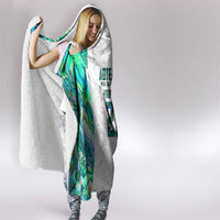 Custom New Zealand Aotearoa Hooded Blanket Green Maori Paua Shell Indigenous - Polynesian Pride