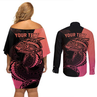 personalised-polynesia-fishing-couples-matching-off-shoulder-short-dress-and-long-sleeve-button-shirts-with-maori-hei-matau-fish-hook-pink-art