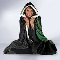 Personalised Vanuatu Independence Day Hooded Blanket July 30 Pig Tusk Long God Yumi Stanap