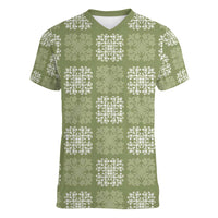 Vesuvian Green Palaka Quilt Hawaii Women V-Neck T-Shirt Traditional Hawaii-plaid Pattern - Polynesian Pride