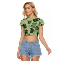 Vesuvian Green Aloha Hawaii Hibiscus Orchid Seamless Raglan Cropped T Shirt