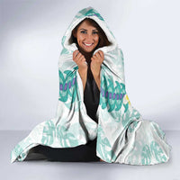 Jade Vine Lei Hawaii Hooded Blanket Aloha Seamless Tropical Leaves - Polynesian Pride