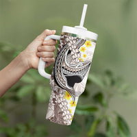 Brown and White Hawaii Shark Tattoo Tumbler With Handle Puakenikeni Lei Plumeria Polynesian Pattern - Polynesian Pride