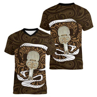 Gold New Zealand Eel Women V-Neck T-Shirt Aotearoa Maori Tuna With Kotiate Weapon LT14 - Polynesian Pride