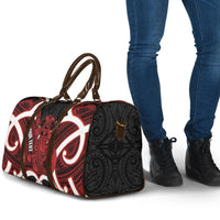 Whero Aotearoa Atua Tumatauenga Personalised Travel Bag Maori God Of War Tiki With Taiaha