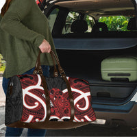 Whero Aotearoa Atua Tumatauenga Personalised Travel Bag Maori God Of War Tiki With Taiaha
