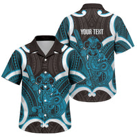 Kikorangi Aotearoa Atua Tumatauenga Personalised Family Matching Off Shoulder Maxi Dress and Hawaiian Shirt Maori God Of War Tiki With Taiaha LT14 Son's Shirt Blue - Polynesian Pride