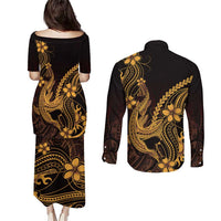 Gold Black Aloha Hawaii Couples Matching Puletasi and Long Sleeve Button Shirt Polynesian Shark Tattoo With Plumeria - Polynesian Pride