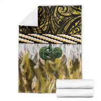 Yellow Traditional Cloak Aotearoa Blanket Maori Paua Shell Korowai Pattern