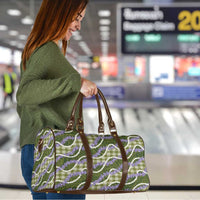 Green Hawaii Palaka Honohono Pikake Travel Bag Hawaiian Orchid Lei Polynesian Pattern - Polynesian Pride