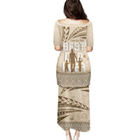 Tonga Father's Day Puletasi Best Dad Ever Tongan Ngatu Pattern - Beige LT14 - Polynesian Pride