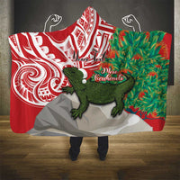 Personalised New Zealand Tuatara Christmas Hooded Blanket Meri Kirihimete Aotearoa Maori Mix Pohutukawa LT14 - Polynesian Pride