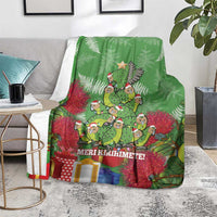 Kakapo New Zealand Christmas Blanket Meri Kirihimete Pohutukawa - Green Color