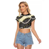 Black Palaka Hawaii Raglan Cropped T Shirt Kukui Nut Pikake Lei Hawaiian Tapa Pattern - Polynesian Pride