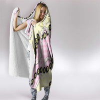 Pink Palaka Hawaii Hooded Blanket Kukui Nut Pikake Lei Hawaiian Tapa Pattern - Polynesian Pride