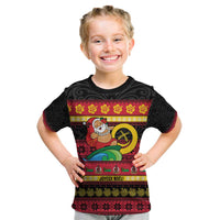 Vanuatu Christmas Kid T Shirt Joyeux Noel Surfing Santa With Boar Tusk - Polynesian Pride