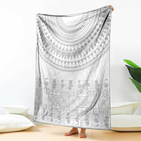 Niue White Sunday Blanket Tapu Fanau Ia Puakenikeni Hiapo Pattern - Polynesian Pride